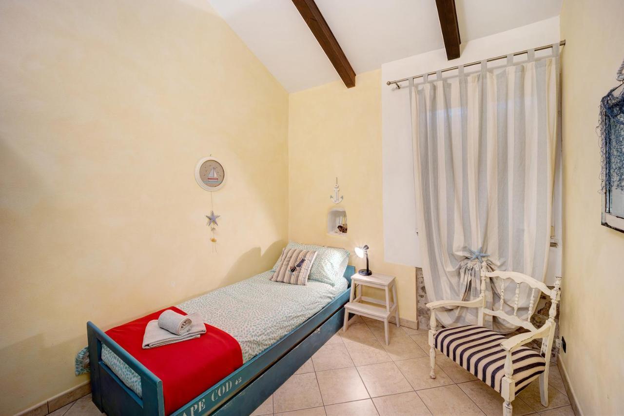 La Casa Nel Caruggio Lägenhet Diano Arentino Exteriör bild