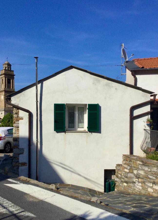 La Casa Nel Caruggio Lägenhet Diano Arentino Exteriör bild